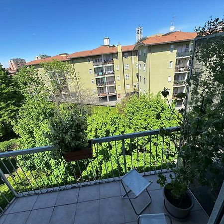 San Siro Suites Margot & Fiera Milano Esterno foto