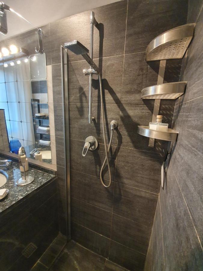 San Siro Suites Margot & Fiera Milano Esterno foto